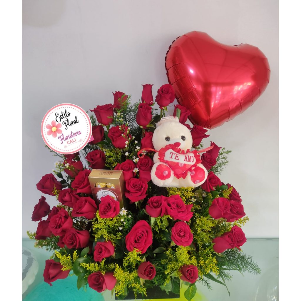 Arreglo rosas rojas, peluche, ferreros y globo - rosas en cali