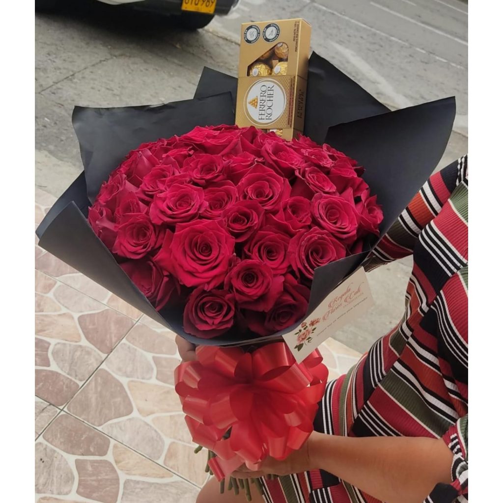 Bouquet de rosas rojas, chocolates - floristeria cali