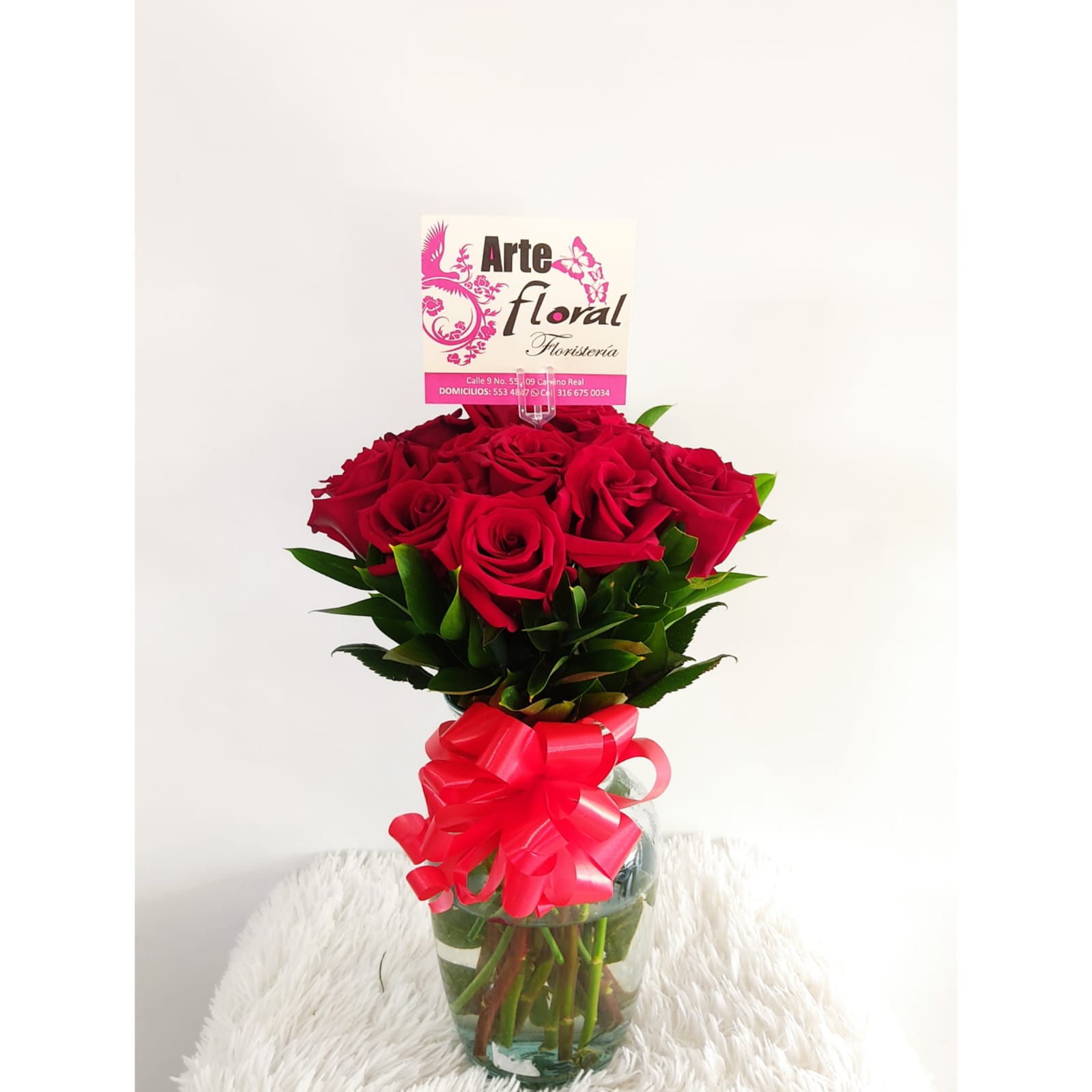 Jarron de rosas rojas- floristeria cali