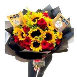 Ramo-buchon-en-rosas-girasoles-chocolates-Floristerias-en-Cali
