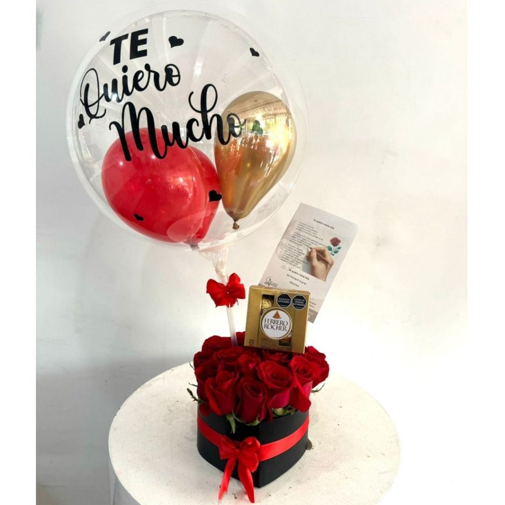 Corazon en rosas rojas, chocolates floristeria cali