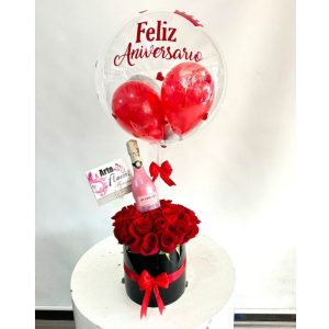 Ramo en rosas rojas, licor floristeria cali
