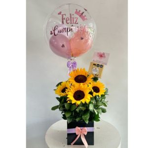 Ramo floral en girasoles, chocolates ferreros floristeria cali