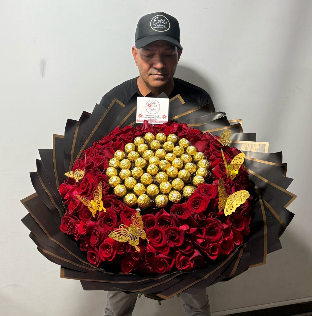 Ramo buchon de rosas y chocolates