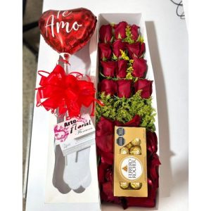 Caja de rosas y chocolates-Floristeria