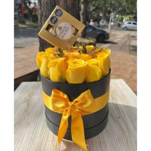Ramo de rosas amarillas y chocolates- Floristeria en cali
